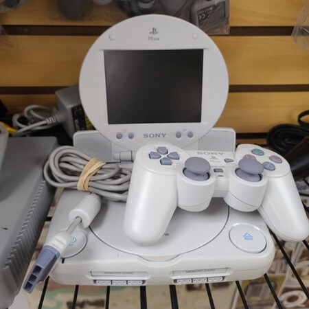 Antes De La Nintendo Switch Playstation Ya Te Dejaba Jugar En Cualquier Lugar Con Esta Consola Una Propuesta Que Sony Nunca Volvio A Replicar