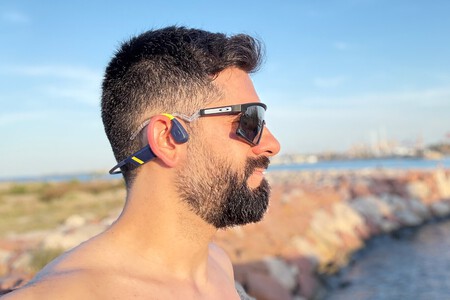 auriculares y gafas