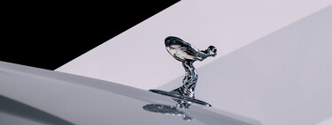 El Espíritu del Éxtasis renace por su 111º aniversario y lo estrenará el Rolls-Royce Spectre, su primer eléctrico