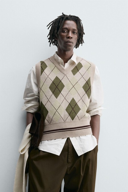 El Otono Se Viste De Aires Preppy Y El Chaleco De Punto Se Ha Convertido En La Prenda Clave Para Looks Al Puro Estilo Old Money