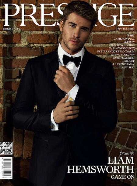Liam Hemsworth, taquicárdico (y eso que va vestido) en la portada de la revista Prestige