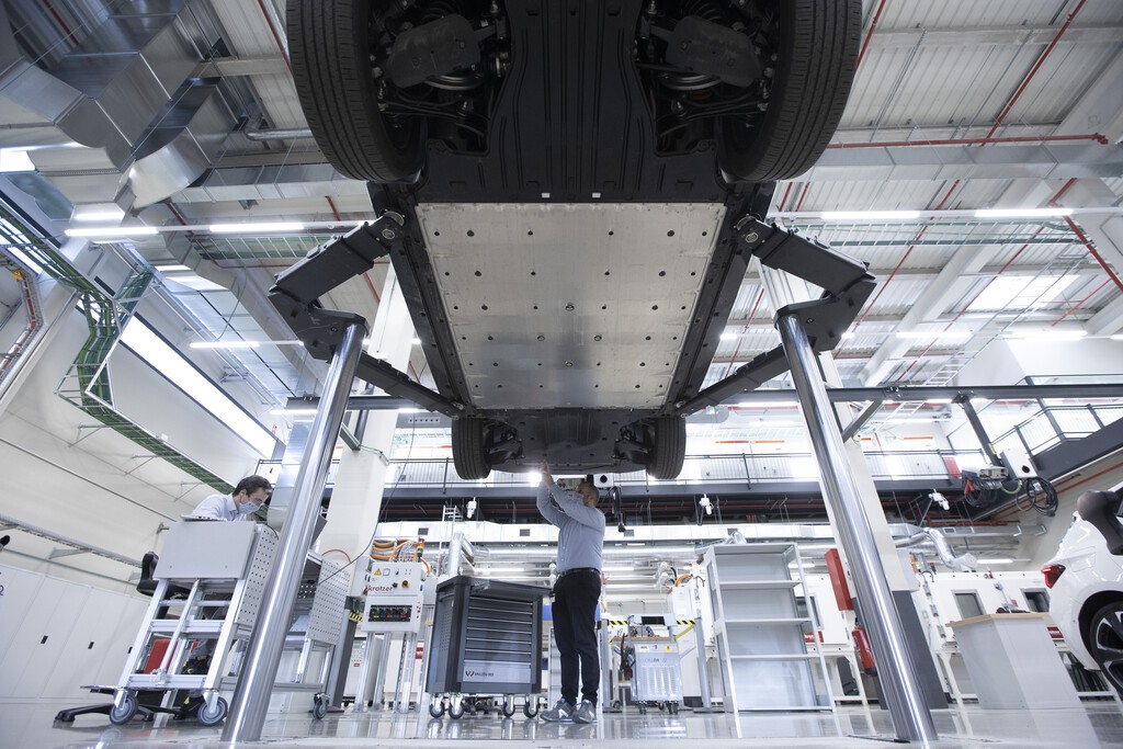 250 millones de euros para desatascar las ventas del coche eléctrico: el Gobierno prorroga el Plan MOVES III 