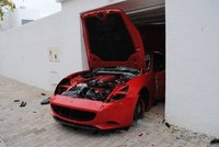 Dolorpasión™: otro Ferrari sufre la ira de los tunecinos