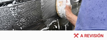 Quería lavar el coche en la calle, pero se me han quitado las ganas cuando he visto que me puede poner un multón por limpiarlo en la vía pública 