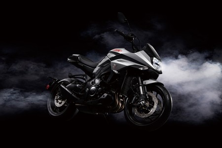 ¡Aquí está! Esta es la Suzuki GSX-S1000S Katana que te hará viajar al pasado con 150 CV