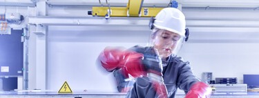 Por primera vez Europa planta cara al coche eléctrico barato chino: una millonada de dinero público para montar una fábrica de baterías en Alemania