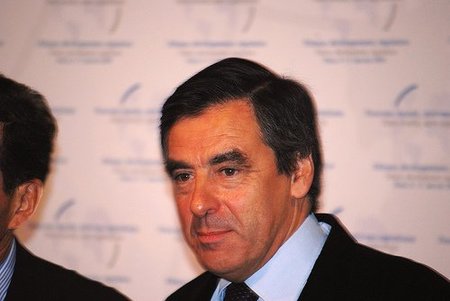 Francia también se aprieta el cinturón