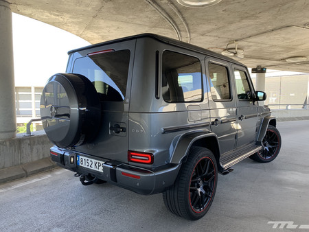 Mercedes-AMG G63 trasera lateral