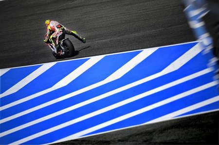 Valentino Rossi vuelve a los puestos de cabeza