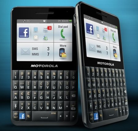 Motorola Motokey Social, el nuevo "Facebook Phone"
