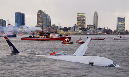 Los primeros instantes del avión caído en el río Hudson