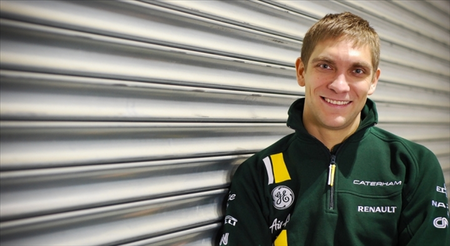 Los petrodólares de Vitaly Petrov reemplazan a Jarno Trulli en Caterham F1 Team