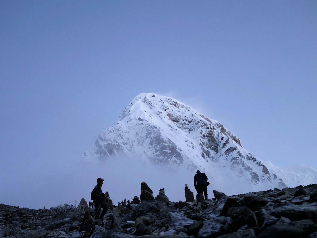 En 1852 unos topógrafos concluyeron que el Everest medía jus