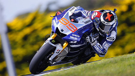 Motorpasión a dos ruedas: tragicomedia en MotoGP, prueba Dunlop SportSmart2 y retirada de Carlos Checa