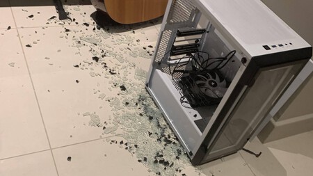 Imagen De Cristal Templado Destrozado