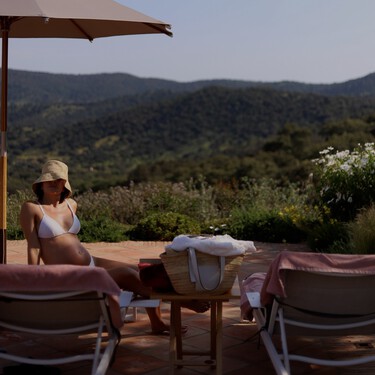 La sombrilla más bonita del verano la tiene Lidl: es práctica, está disponible en tres colores y cuesta menos de 18 euros