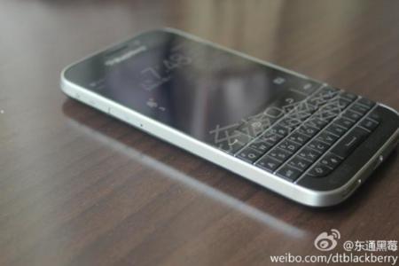 BlackBerry Classic también posa para la cámara