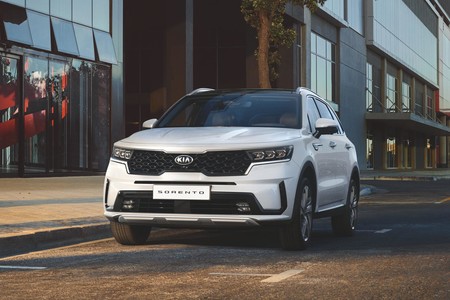 El KIA Sorento 2021 se adelanta a Ginebra con sus primeras fotos oficiales