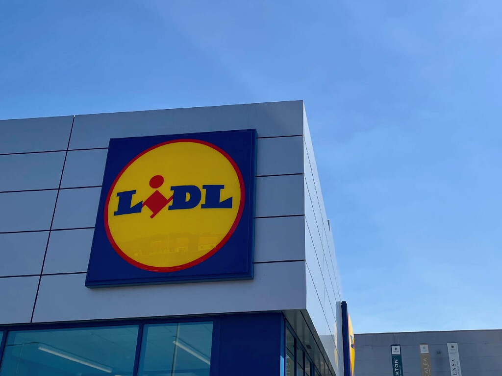 Hoy en Lidl (y rebajada) esta hidrolimpiadora Kärcher original de 1.800 W e ideal para limpiar patios, terrazas e incluso el coche