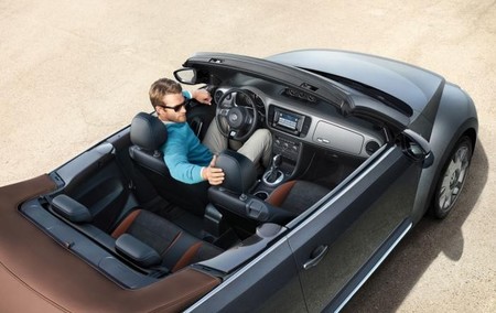 Volkswagen Beetle Cabriolet Karmann Edition 