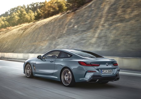 Bmw 8 Series Coupe 2019 1600 12