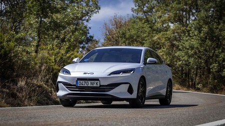 Imágenes | CATL, Daimler, Chenglong