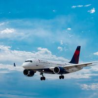 Companhias aéreas estão a um passo de implementar preços dinâmicos com IA: o caso da Delta e o que isso revela sobre nós 