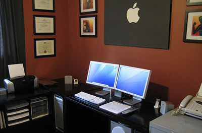 10 Escritorios con monitores múltiples que querías tener