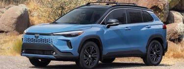 El Toyota Corolla Cross 2026 se sacude los años con retoques de diseño y mejoras al interior