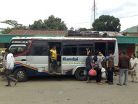 Transporte público asiático. Indonesia: bemo 
