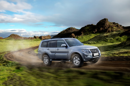 Mitsubishi Monterlo largo