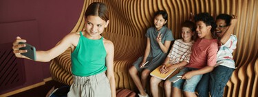 Puntos "Llama a casa desde aquí", la solución de Navarra para que los niños estén tranquilos por la calle sin teléfono