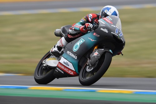 John McPhee se lleva una alocada carrera de Moto3 en Le Mans y Canet mantiene el liderato del mundial