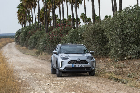 Toyotayariscrosselectrichybrid Presentacioacutensevilla Caacutediz30
