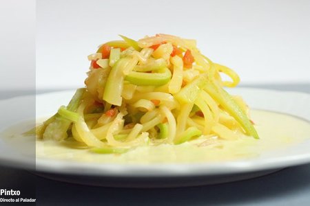 Espaguetis de calabacines con su crema. Receta