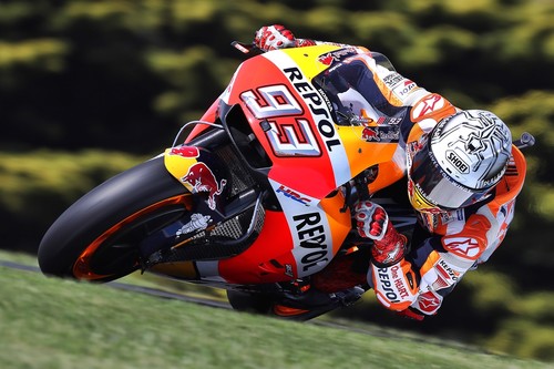 Pole para un Márquez que mete miedo con un cuarto parcial demoledor. Dovizioso décimo primero