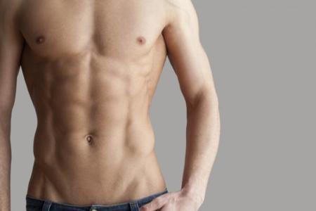 Los abdominales se trabajan en el gimnasio... y se destapan en la cocina