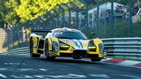 Con este vídeo, el SCG003 le mete mucho miedo al McLaren P1 LM por el mejor tiempo en Nürburgring