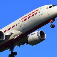 Parece piada, mas é real: eles 'esqueceram' um avião inteiro na pista e receberam a conta de estacionamento mais cara da história