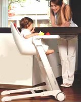 Trona Zuma de Inglesina, muy moderna y además decorativa