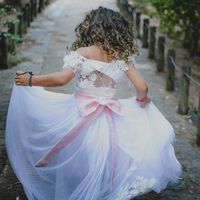 Mango firma el vestido de comunión elegante y minimalista que no supera los 70 euros  