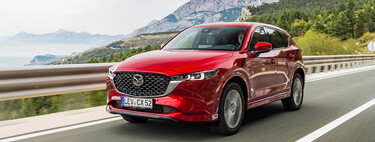 Probamos el nuevo Mazda CX-5: un cómodo SUV familiar como alternativa a los Hyundai Tucson y Peugeot 3008