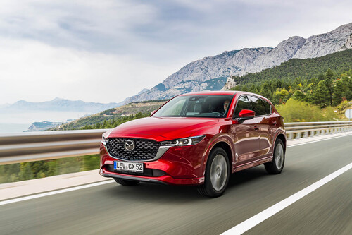 Probamos el nuevo Mazda CX-5: un cómodo SUV familiar como alternativa a los Hyundai Tucson y Peugeot 3008