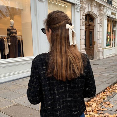 Mango desploma el precio del conjunto de falda y chaqueta que llevaremos a todas las reuniones de trabajo: discreto y muy elegante