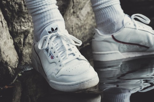 Las mejores ofertas de zapatillas hoy en El Corte Inglés: Adidas, Puma y Converse más baratas