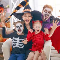 17 juegos y juguetes terroríficamente divertidos para que los niños disfruten en Halloween