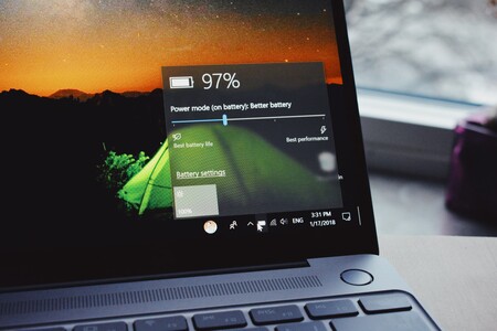 Cómo hacer que el portátil te avise por voz cuando esté cargado, en Windows 10 o Windows 11