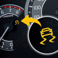 El testigo de un auto deslizando se enciende en el tableo de mi auto: ¿qué significa y qué hay que hacer?