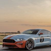 Pódcast #18: Ford Mustang Gulf Heritage + se implanta chip para abrir su Tesla + BMW 330e