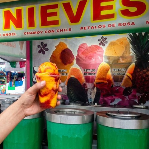 CDMX se refresca este puente con la Feria de la Nieve y sus sabores más inesperados como higo con mezcal, chicle, camarón y pica fresa al sur de CDMX